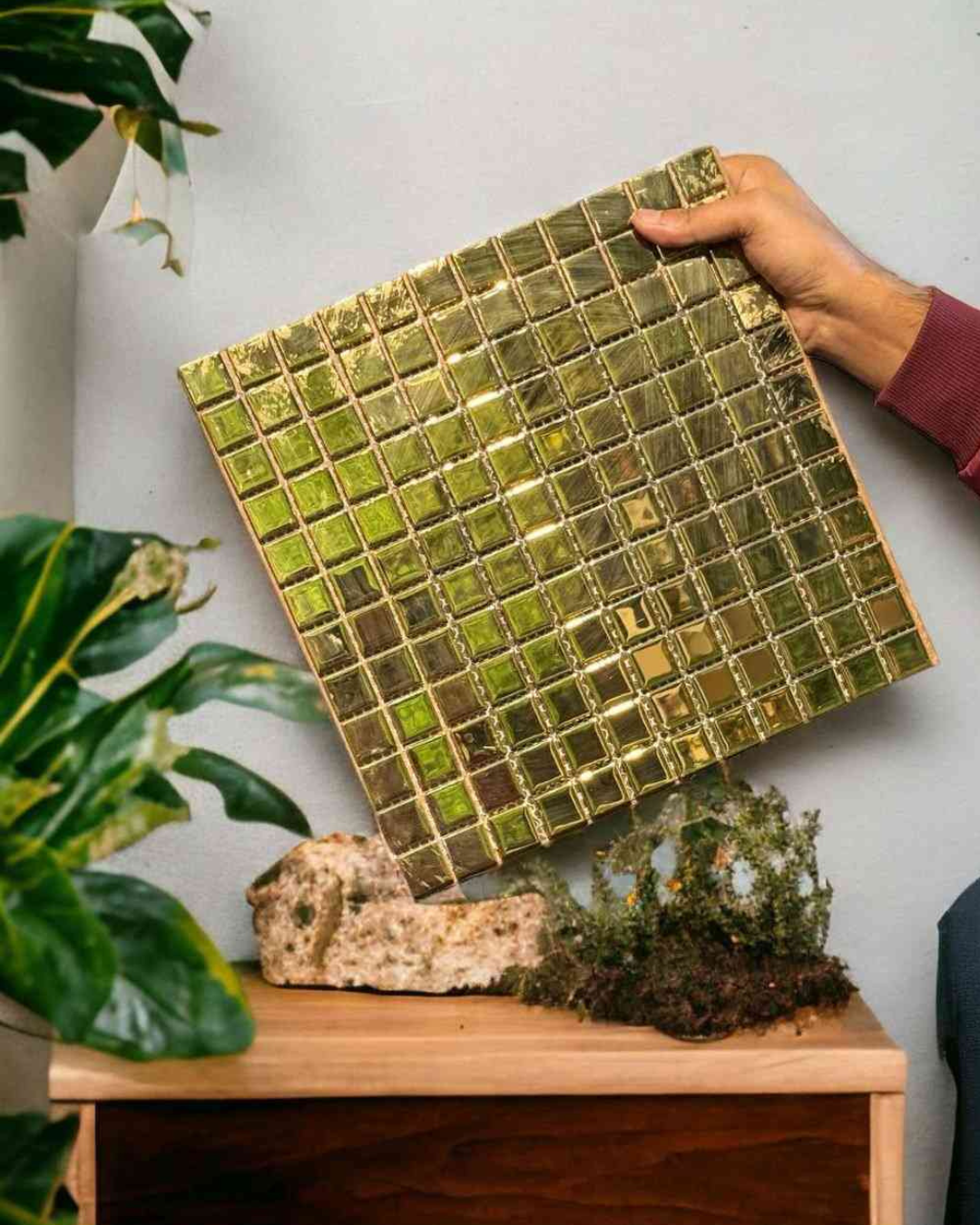 Gold Glass Mosaic Wall Tile