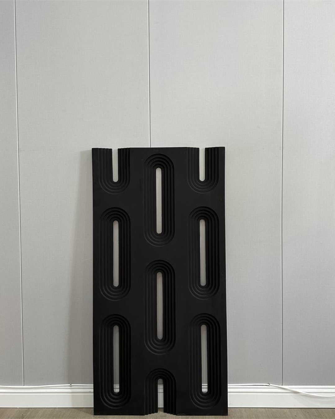 Black PU Stone Partition Cut-Out Design